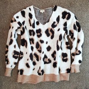 Animal print boutique sweater S/M